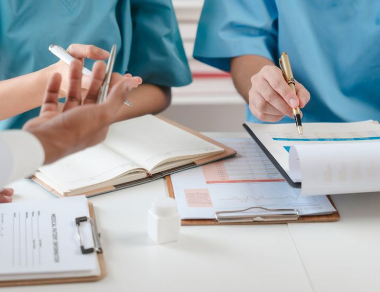 八千代緑が丘駅より徒歩1分の歯医者、公園都市プラザわかば歯科のインプラント治療