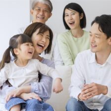 八千代市（八千代緑が丘）の歯医者、公園都市プラザわかば歯科で、【家族で守るお口の健康】-1歳から12歳まで：お子さまの成長・お悩み解決マップについて解説